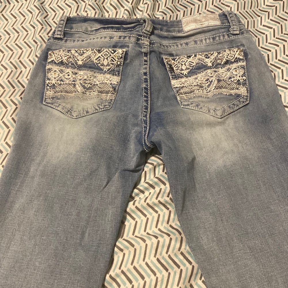 GRACE IN LA JEANS. NEW. Size 28. Straight leg.
